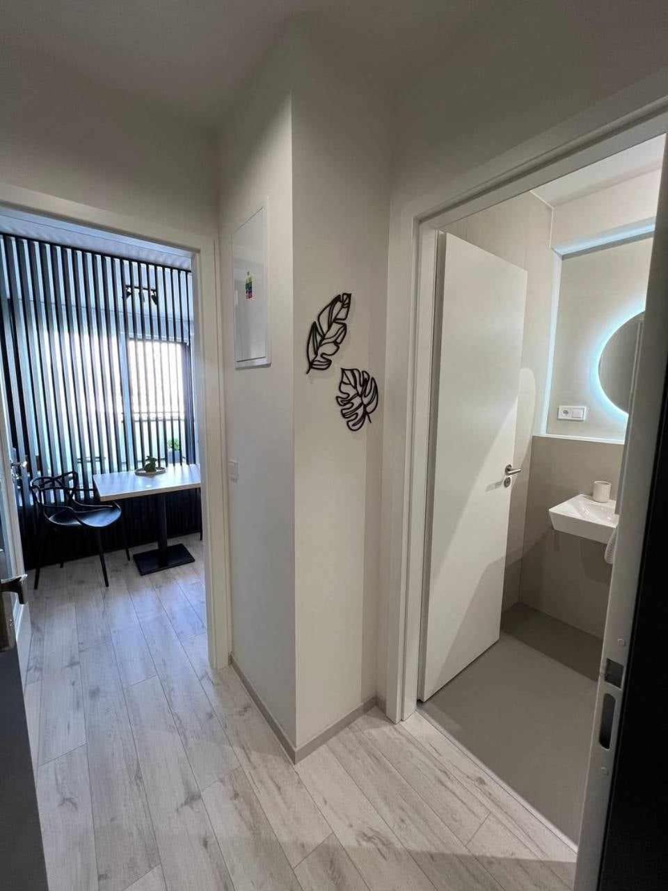 M&M1 Studio Apartment Near Center With Free Parking - Ac Košice Esterno foto